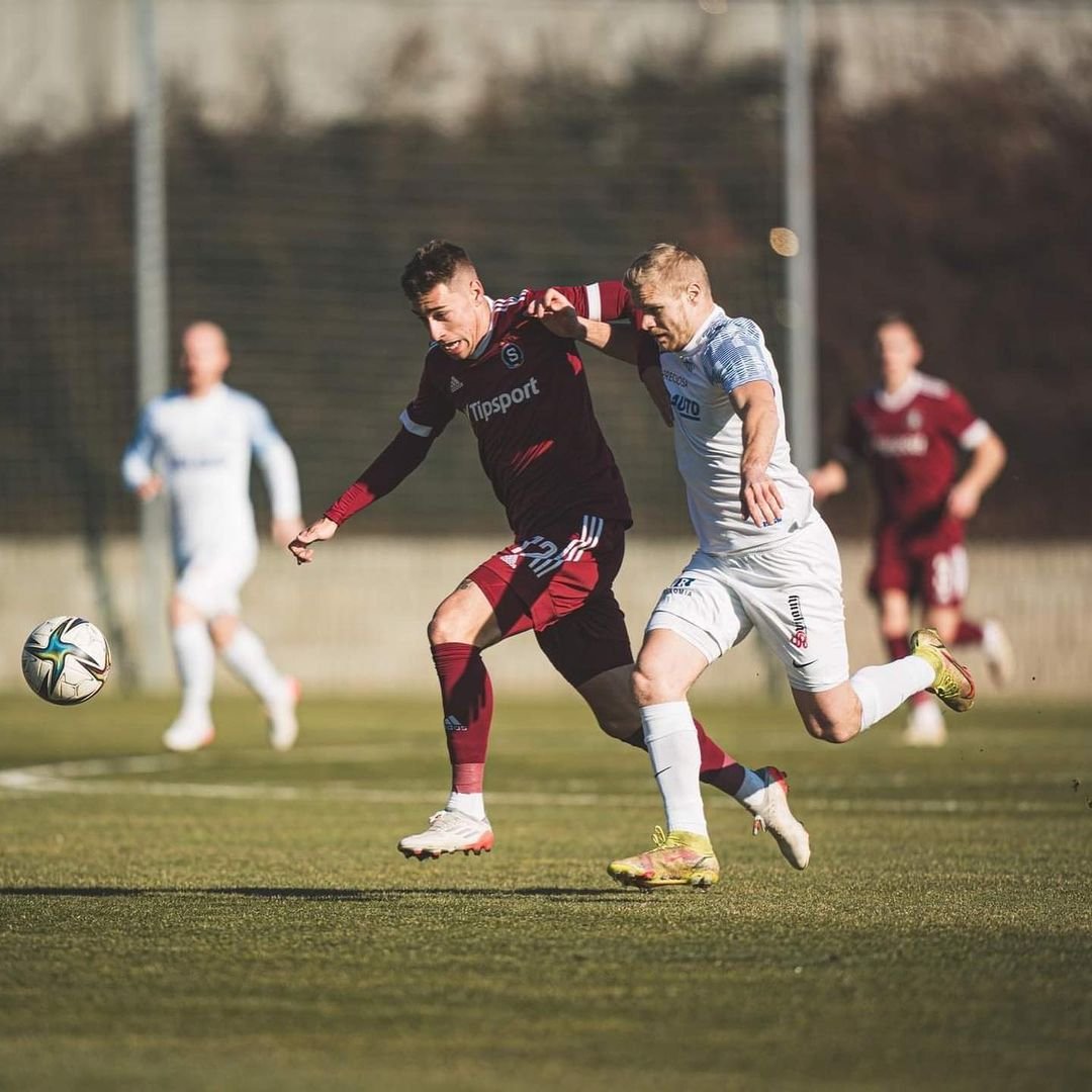 ? B-TÝM | Rezerva jen těsně nestačila na ligový Slovan Liberec a prohrála 2:3.
⚽⚽ V rudém dresu se dvakrát prosadil Turyna.
? Reportáž včetně fotogalerie na klubovém webu. #acspartaB